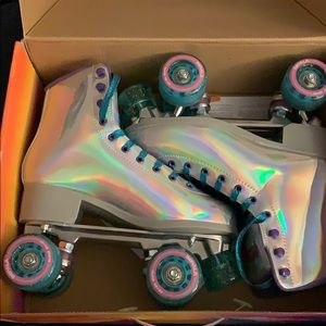 Impala holographic roller skates